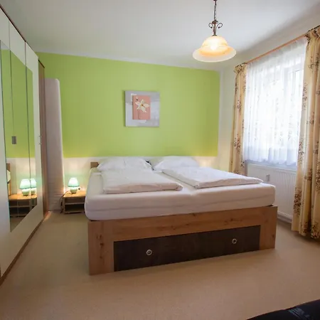 Apartment Renn In *